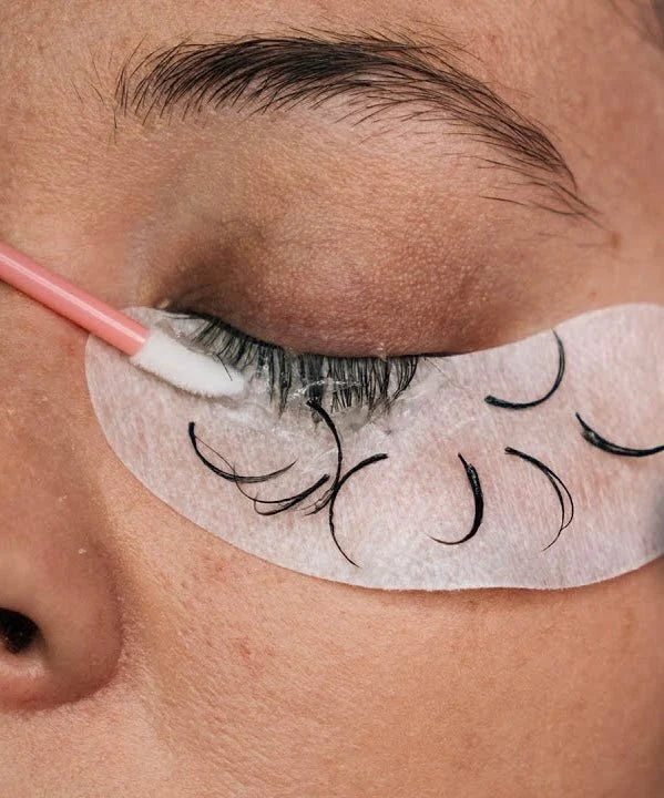 Lash Removal / Lash Bath