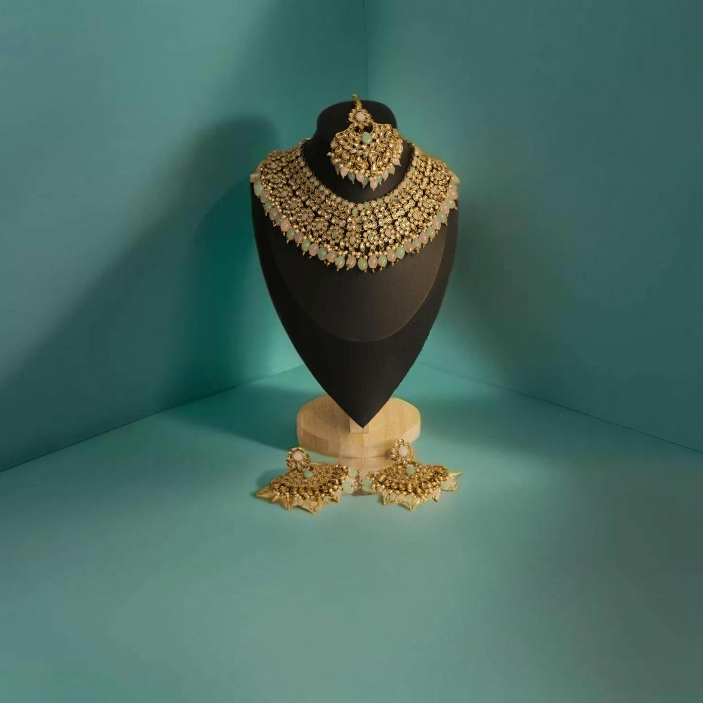 Traditional Necklace Set with Earrings